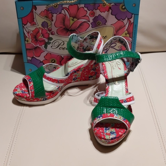 Shoes - Picture 3 of 7